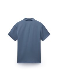 T-skjorte med korte ermer i en dempet blåfarge, laget av glatt bomull med klassisk krage og minimalistisk design. Ingen mønstre eller detaljer.