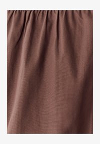 Atlasīts, chocolate