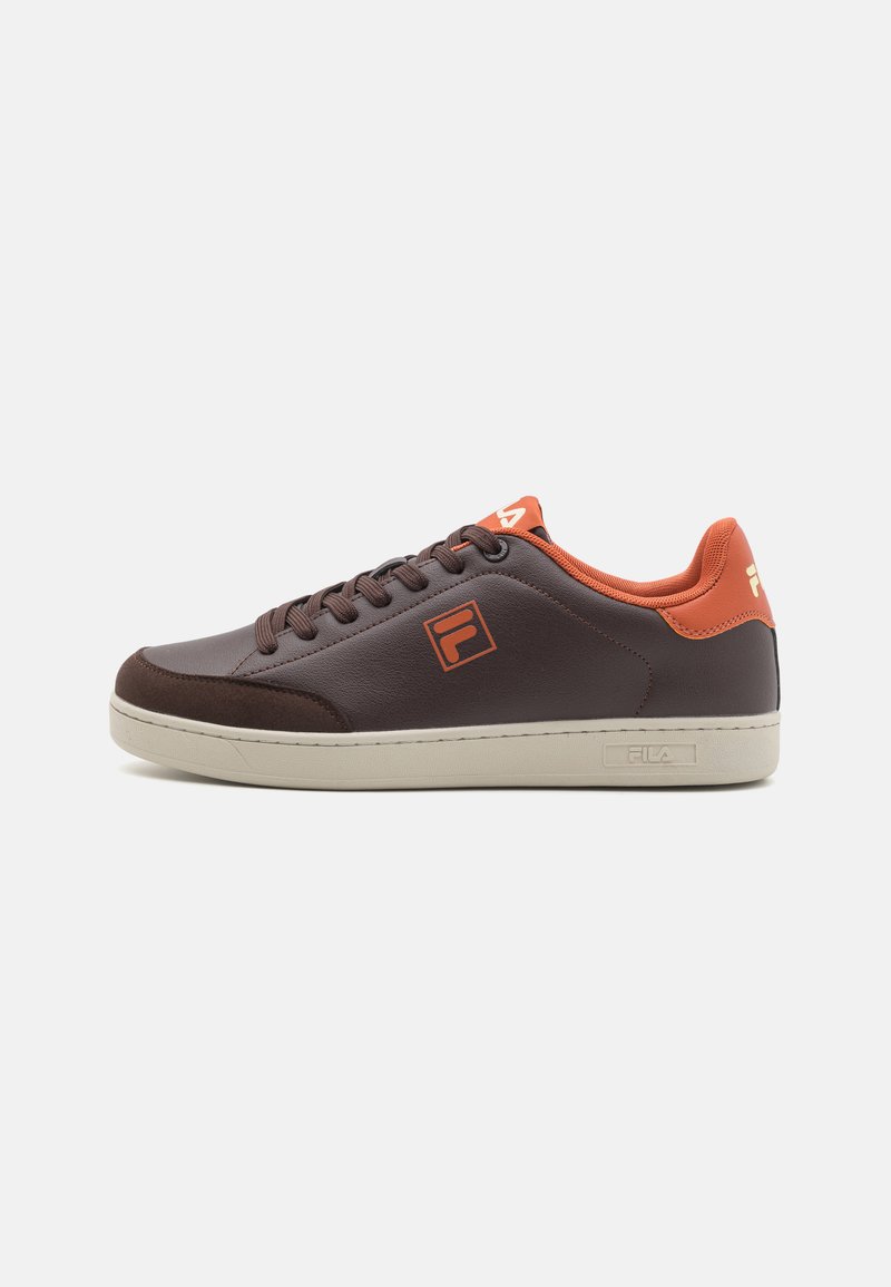 Fila COURTBAY - Zapatillas - coffee bean/sable