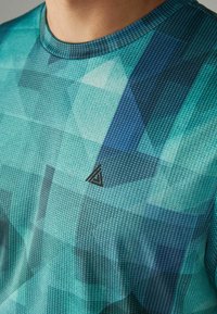 Next ACTIVE TIE DYE - Marškinėliai su spaudiniu - aqua blue