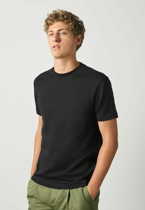 Next, SLIM FIT, czarny