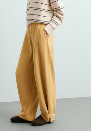 OYSHO, Pantalon classique - camel
