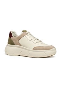 Baskets légères avec une tige en cuir texturé blanc cassé, accentuée de suède beige et olive. Semelle épaisse et moulée pour plus de confort.
