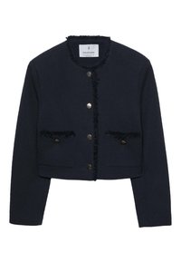 Veste courte bleu marine en tissu texturé, avec un col orné de franges, une fermeture à boutons, et deux poches avant avec des accents décoratifs.