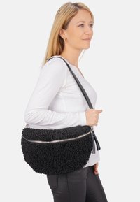 Seasons of April FLUFFY - Umhängetasche - schwarz