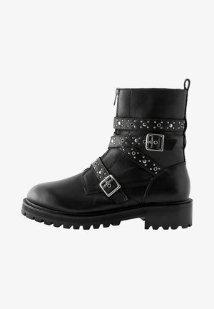 FOREVER COMFORT STUDDED BIKER - Cowboy/biker ankle boot - black