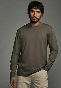 Next 4 PACK REGULAR FIT - Ilgarankovis viršutinės dalies drabužis - charcoal blue green neutral