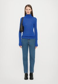 CLOSED TURTLE NECK - Top s dlhým rukávom - galaxy blue