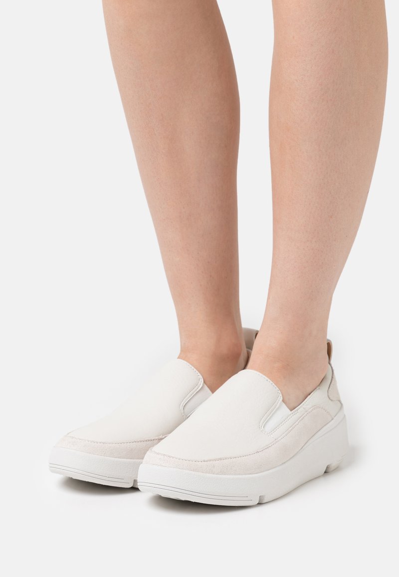 Damen Halbschuhe | Clarks TRI FLASH STEP Slipper white/weiß - OK67902 Damen Halbschuhe | Clarks TRI FLASH STEP Slipper white/weiß - OK67902
