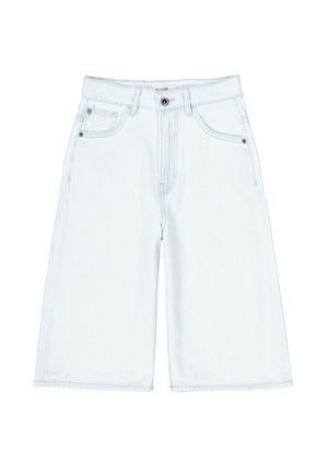 Hellblaue Jeans-Culottes mit hoher Taille, vorderen Taschen und Reißverschluss. Der Stoff ist weich mit dezenten Nähten.