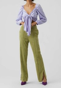 Vero Moda Spodnie materiałowe