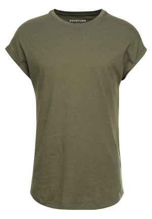Oliwkowo zielony t-shirt z krótkim rękawem, okrągłym dekoltem, podwiniętymi mankietami i zakrzywionym dołem.