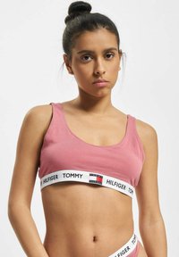 Tommy Hilfiger Formujúca podprsenka - english pink
