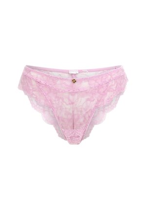 Lace lingerie in lichtroze met bloemmotief, gegolfde randen en een centrale gouden hardware detail. Zacht, doorzichtig stofontwerp.