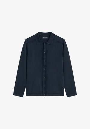 Marineblauw poloshirt met lange mouwen, knoopsluiting, een kraag, een gladde textuur en een zichtbaar merketiket aan de binnenkant van de kraag.