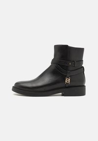 ABIGAIL FLAT BOOTIE - Korte laarzen - black