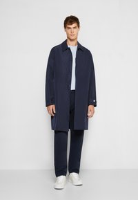 GARMENT PROJECT Gabardina - navy