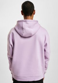 Karl Kani SMALL SIGNATURE ESSENTIAL - Felpa con cappuccio - lilac