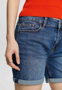 Esprit MR RGLR SHORTS - Short en jean - blue medium washed new
