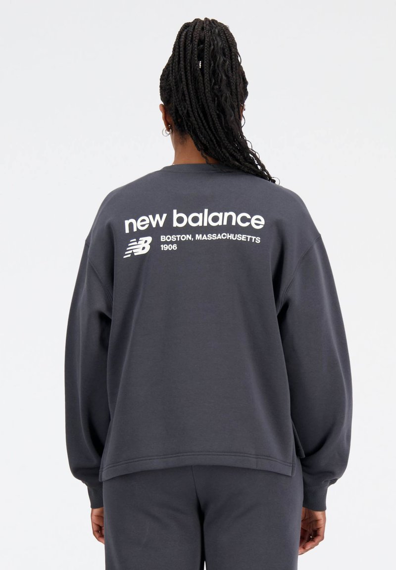 New Balance LINEAR HERITAGE BRUSHED BACK CREWNECK - Sportska majica - seasalt