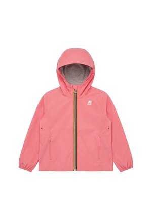 Giacca impermeabile rosa con cappuccio, cerniera frontale, polsini elasticizzati, tasche laterali e piccolo logo bianco sul petto.