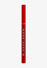 Tube rouge avec une finition métallique brillante, étiqueté "FAUX BROW" en texte blanc. Forme cylindrique élégante avec un embout pointu à l'extrémité.