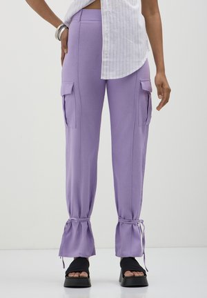 LUNGO - Pantalon cargo - viola