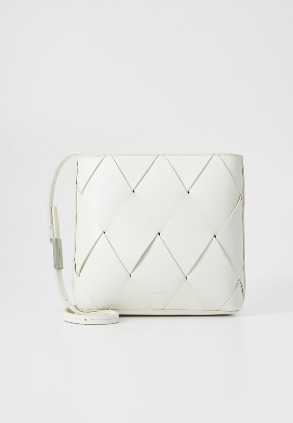 SQUARE CROSSBODY - Cross body bag - chalk