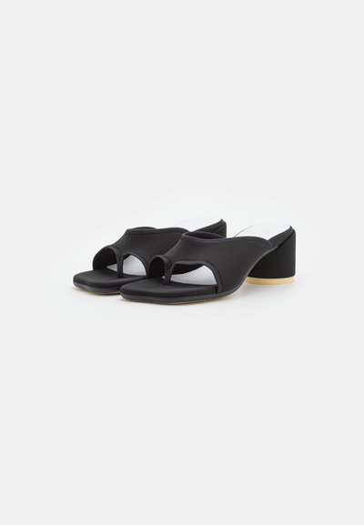 MM6 Maison Margiela T-sandali - black