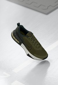 AIR MAX ALPHA 6 - Παπούτσι προπόνησης - med olive/black/anthracite/sequoia/summit white