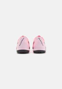 Nike Performance PHANTOM GX 2 ACADEMY - Rasen-Fußballschuhe - sunset pulse/black