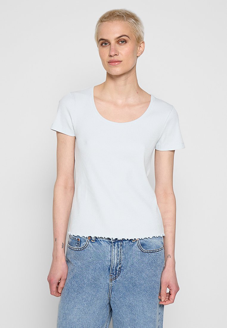 Selected Femme T-shirt basic lichtblauw Selected Femme T-shirt basic lichtblauw