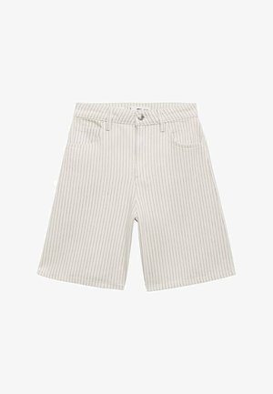 Lys beige shorts med lodrette striber, med knaplukning, fem lommer og en let afslappet pasform. Fabrik af bomuldsblanding.