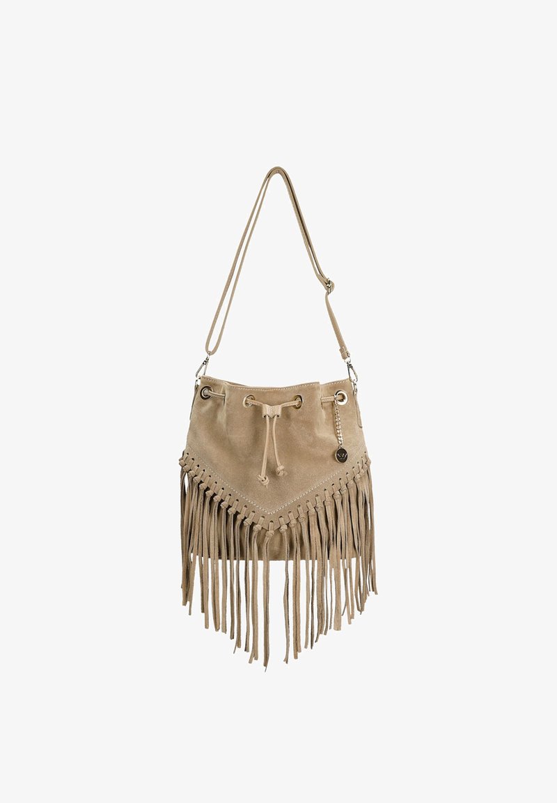 Brązowa zamszowa torebka typu bucket z frędzlami, z zaciąganym zamknięciem i srebrnymi akcentami. Posiada plecione przeszycia wzdłuż krawędzi.