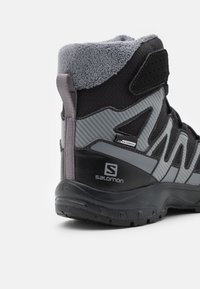Salomon XA PRO V8 CSWP UNISEX - Botas de inverno - black/phantom/quiet shade