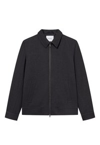 Mørk grå jakke laget av teksturert stoff, med glidelås foran, krave og to lommer på siden. Rak skjæring uten synlige mønstre.