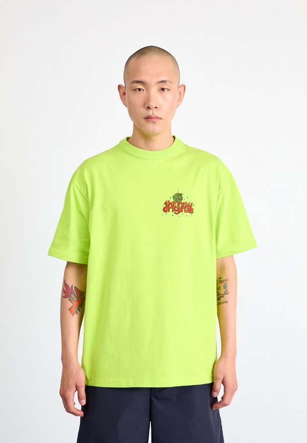 GROOVE TEE - Print T-shirt - lime punch3