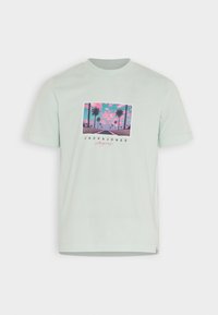 Ei valittu, pale blue