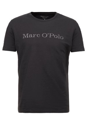 T-shirt en coton biologique noir avec manches courtes, col rond et logo "Marc O'Polo" imprimé légèrement vieilli sur le devant.
