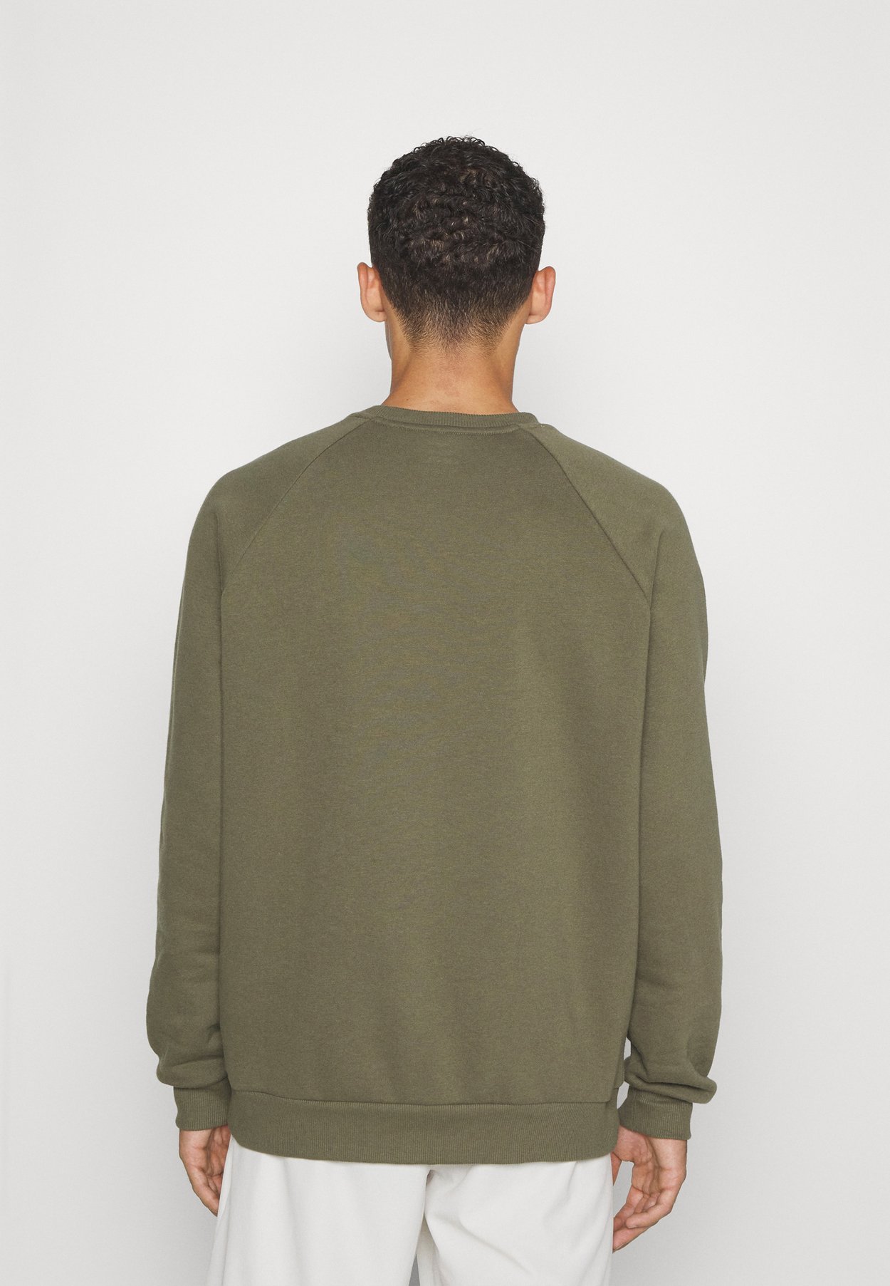 RIVAL FLEECE