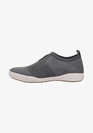 Grå mesh slip-on sko med lav profil, rund tå, hvid ydersål og tekstureret detaljering over det øverste for åndbarhed.