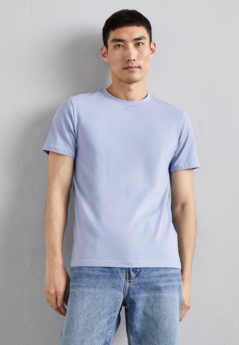 Filippa K - TEE - T-Shirt print - faded blue, Vergrößern