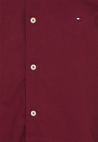 Tommy Hilfiger Tailored SOLID SHIRT - Camisa formal - deep rouge