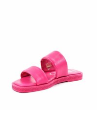 Sandalette rosa con fasce ampie e lisce in materiale sintetico, suola piatta e design con bordo testurizzato. Stile semplice e contemporaneo.