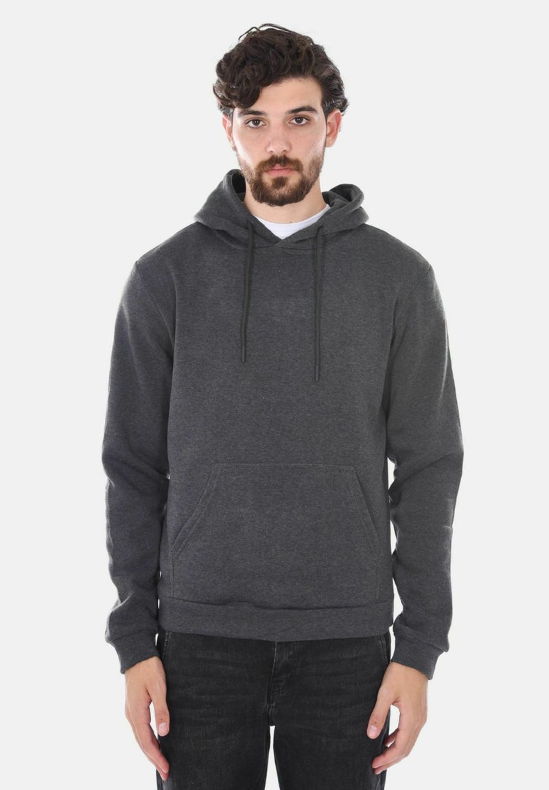 Felpa grigia scura realizzata in tessuto morbido, con tasca a marsupio, cordini regolabili e polsini a costine. Design semplice con una vestibilità comoda.