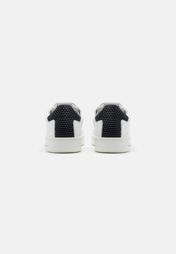 LOW TOP LACE UP WOVEN - Trainers3