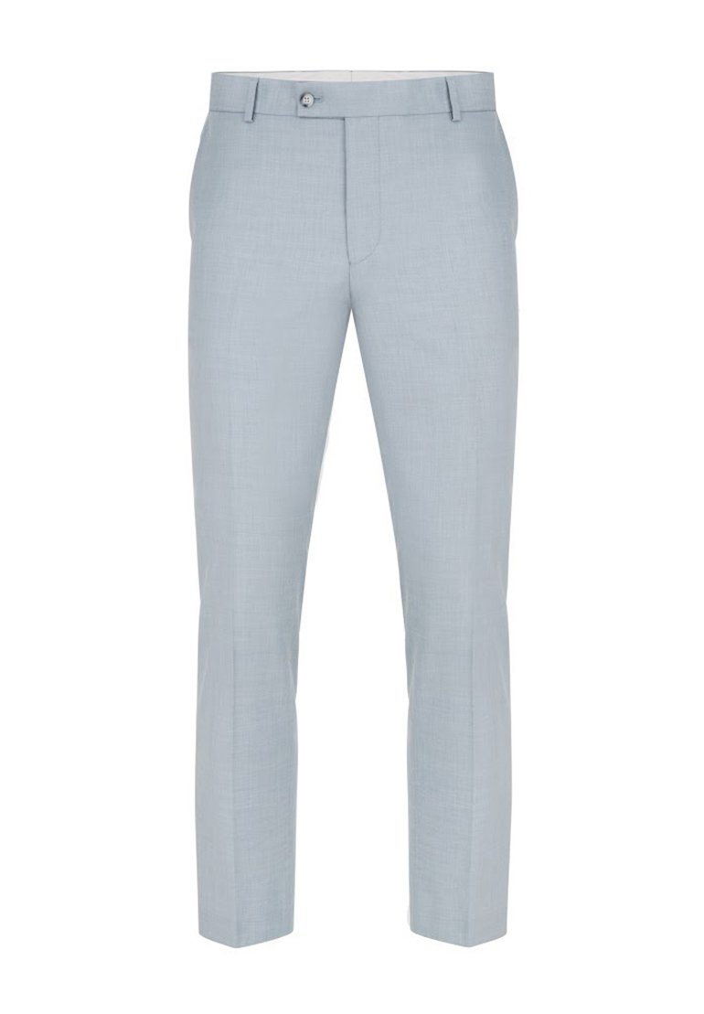 Jasnoniebieskie, dopasowane spodnie wykonane z gładkiego materiału. Posiadają zapięcie na guzik, zwężane nogawki oraz minimalistyczny design bez widocznych wzorów.