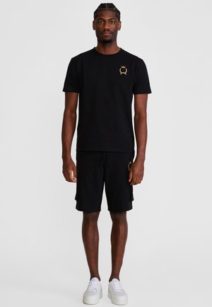 SIKSILK T-SHIRT AND SHORTS SET - Træningsbukser - black