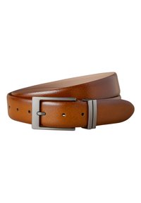 Cintura in pelle color cuoio con finitura testurizzata, dotata di fibbia rettangolare argento e fori equidistanti lungo tutta la lunghezza.