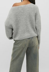 Stradivarius Strickpullover - metallic grey